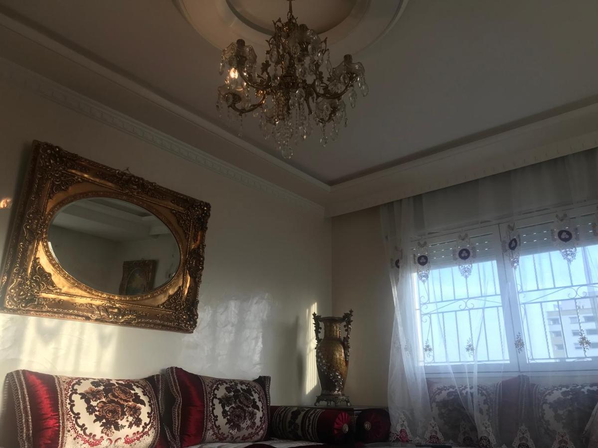Appartement Familal A Trois Chambres En Face Marjane & Hotel Ahlen Tanger Exterior foto